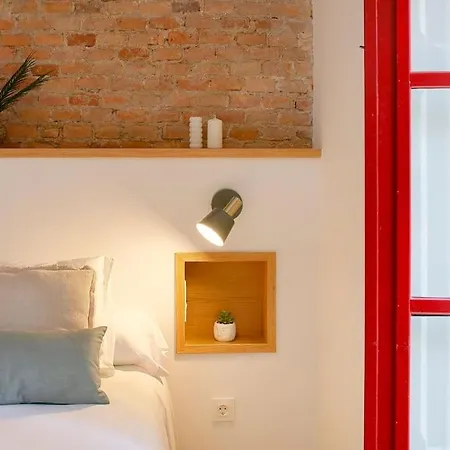 Apartamento Precioso Piso En La Calle De La Merced *